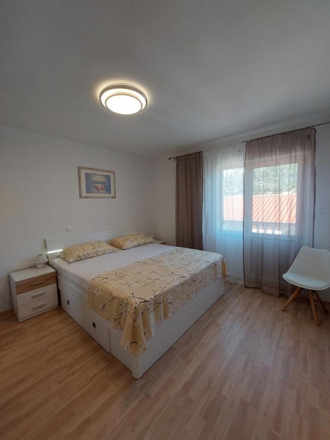 Apartments Velinka Mundanije Kültér fotó